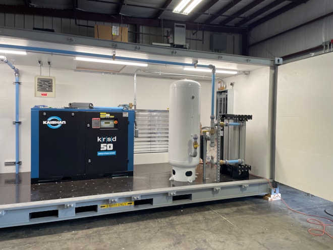 50 HP Rotary Screw Compressor with Desiccant Dryer and Filtration System in 20ft Container
