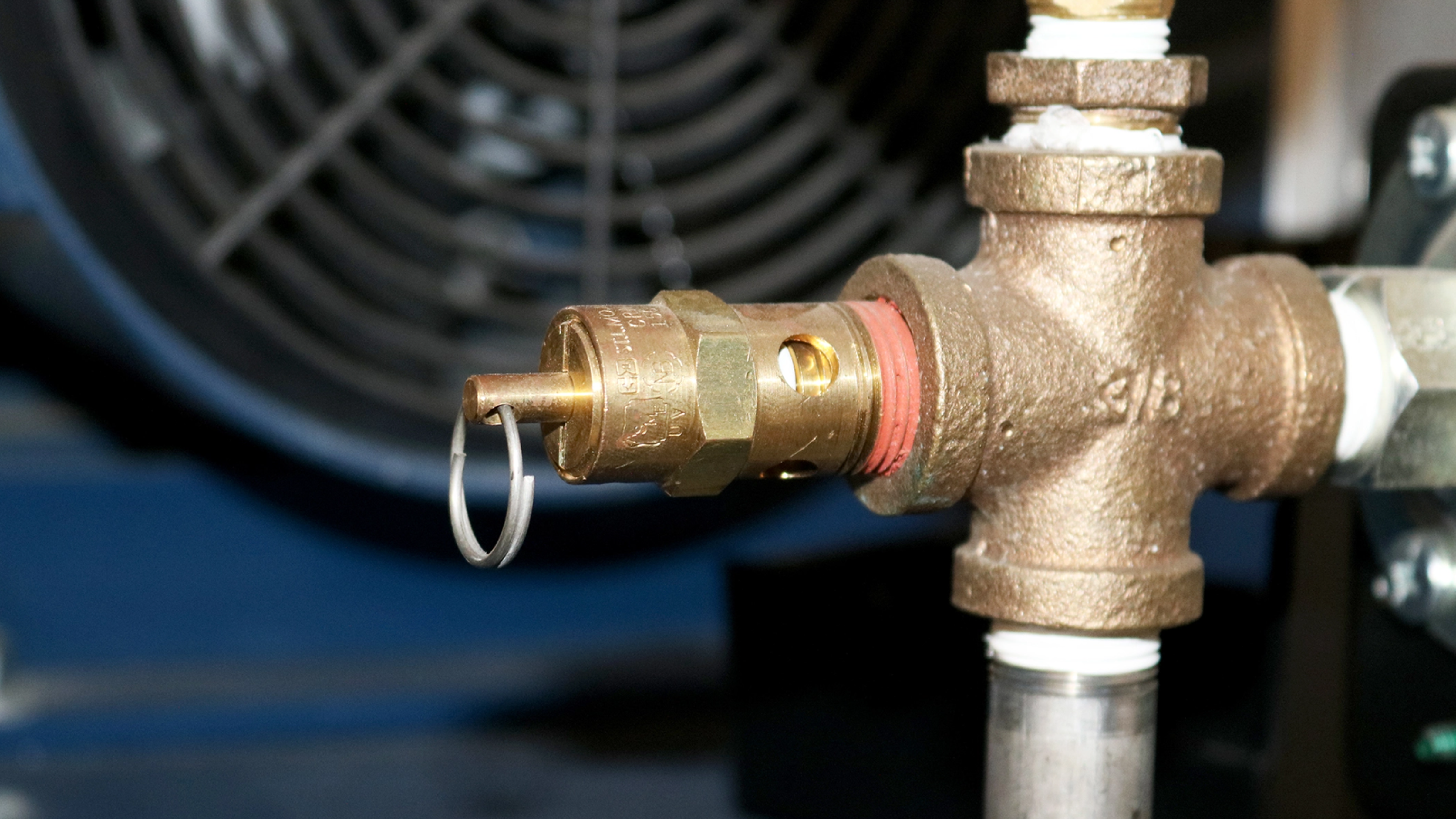 Troubleshooting Issues With Air Compressor Pump Safety Valves